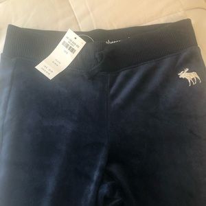 BRAND NEW Abercrombie Kids 11/12 Navy Sweatpants